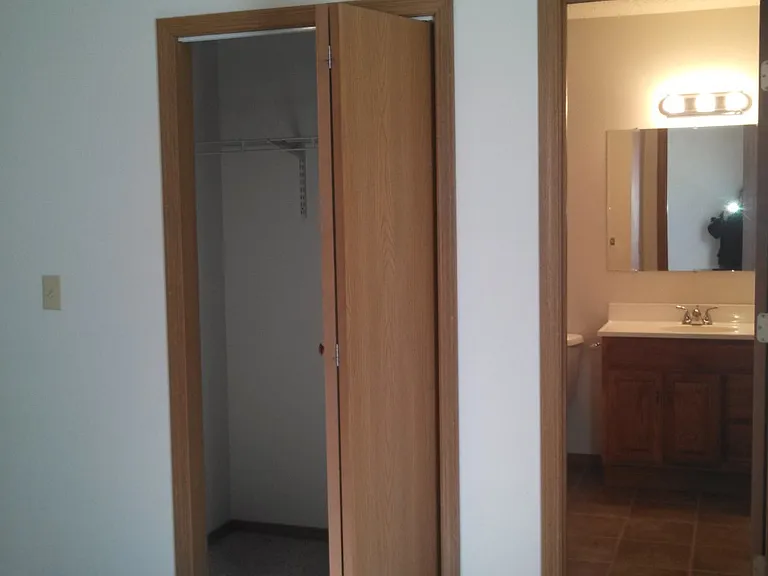 Deer Run Apartments — Photo 14