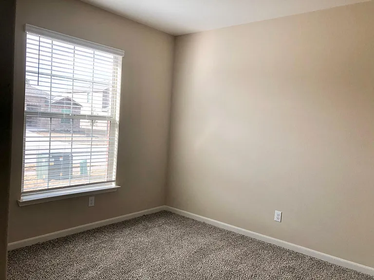 305 Turquoise Ln — Photo 16