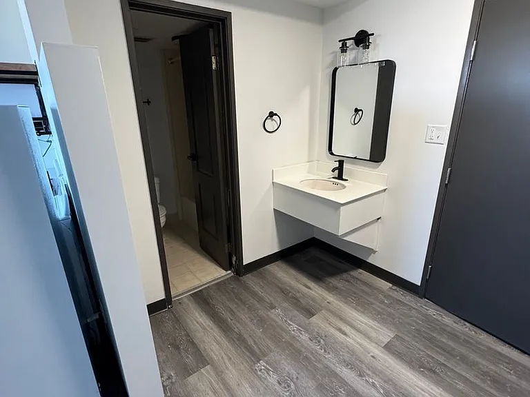 The McCoy at 8035 Apartments - Clive — Photo 35