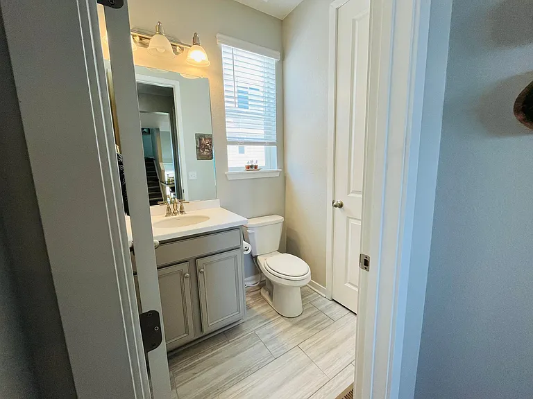 11910 Skyview Ln — Photo 8