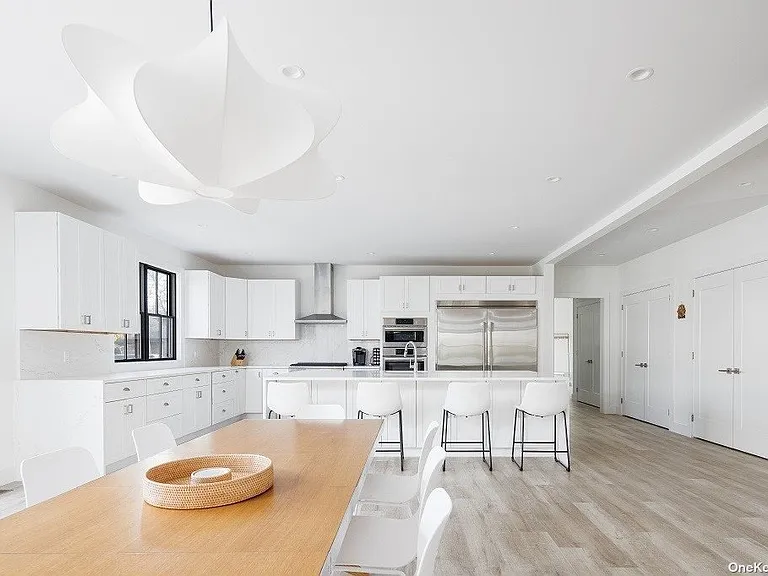 650 Pine Ave — Photo 4