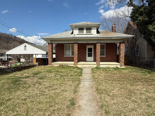 1342 Craig Robertson Rd SE, Roanoke, VA 24014