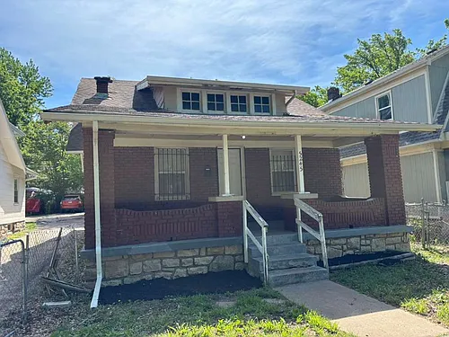 5245 Euclid Ave Photo 1
