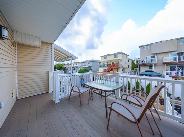 139 Kiswick Street image 27 of 31