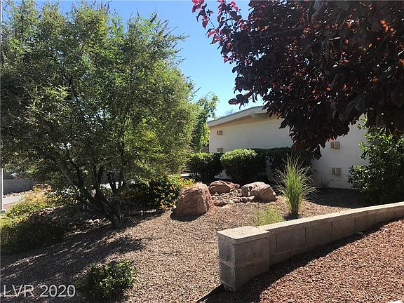 5th image of 4699 Sheppard Dr