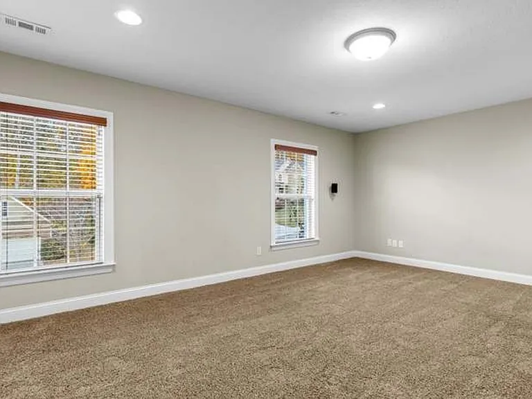 7160 Neville Dr — Photo 20