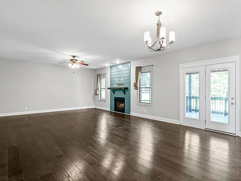 1381 Morning Star Dr — Photo 6