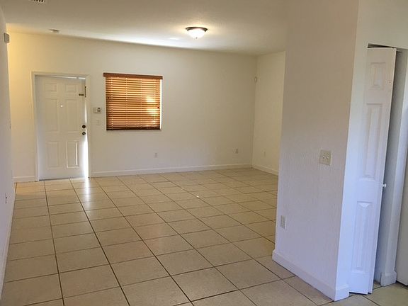 4th image of 359 NE 27th Ter Unit 103
