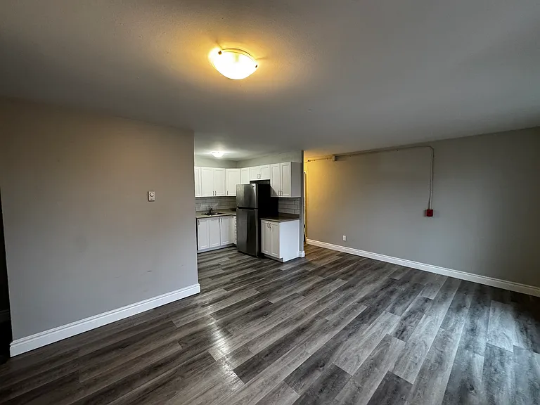 385 Division St #201 — Photo 6