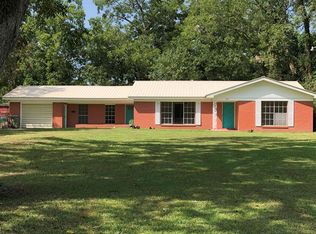 107 Mississippi Dr, Waynesboro, MS 39367