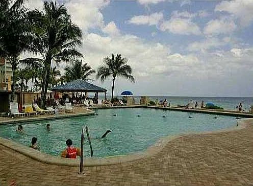 4th image of 4040 Galt Ocean Dr #203
