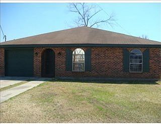 5th image of 370 Carolyn Dr
