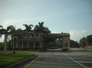 427 SW 147th Ave, Pembroke Pines, FL 33027