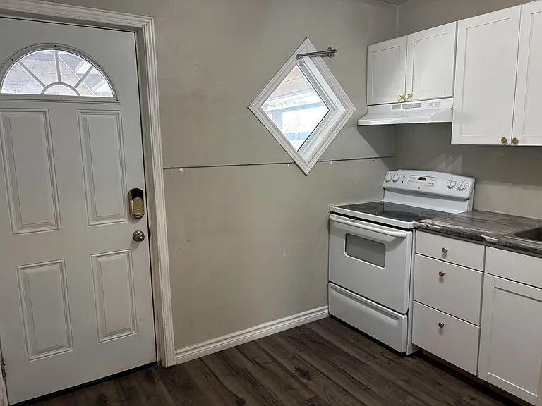 758 Cannon St E #2 — Photo 6