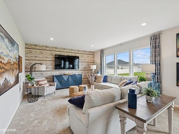 4th image of 3203 Thoreau Dr