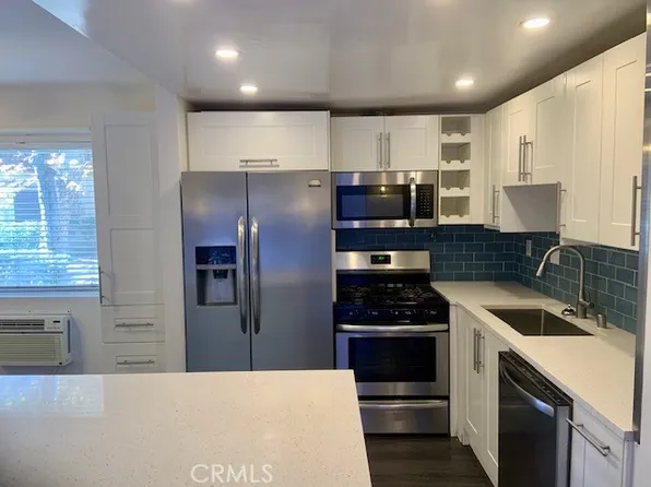 3050 S Bristol St, Santa Ana, CA 92704