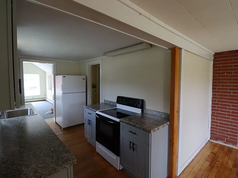 450 S Main St #1 — Photo 3