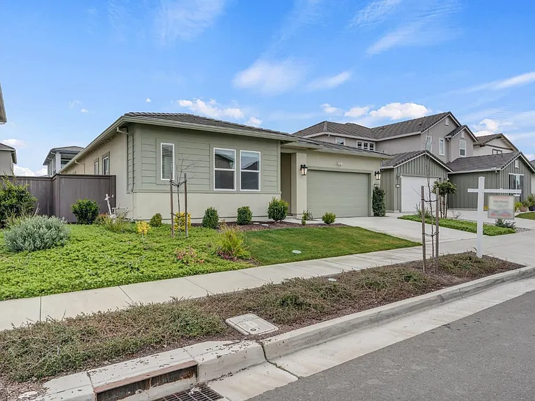 4236 Bellwether Way — Photo 2