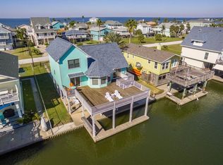 21815 Deaf Smith Dr, Galveston, TX 77554