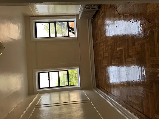 Rented by null | media 8