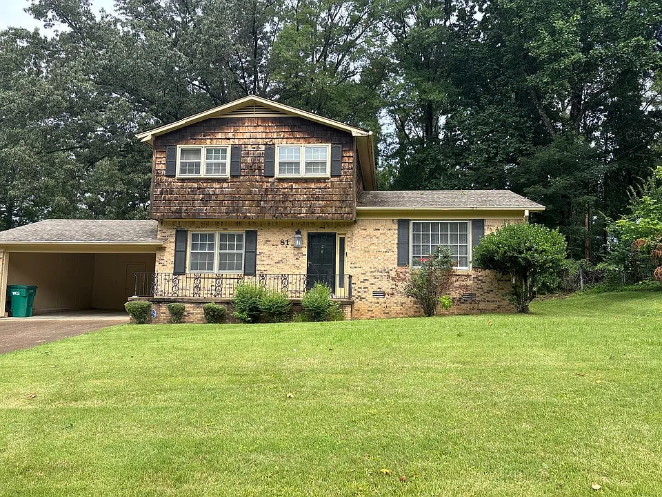 81 Royal Oaks Pl