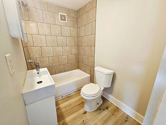 5th image of 113 Patterson Ave APT 2L