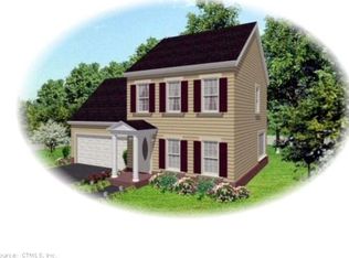 92 High St, Clinton, CT 06413