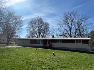 14400 Three Mile Rd, Savanna, IL