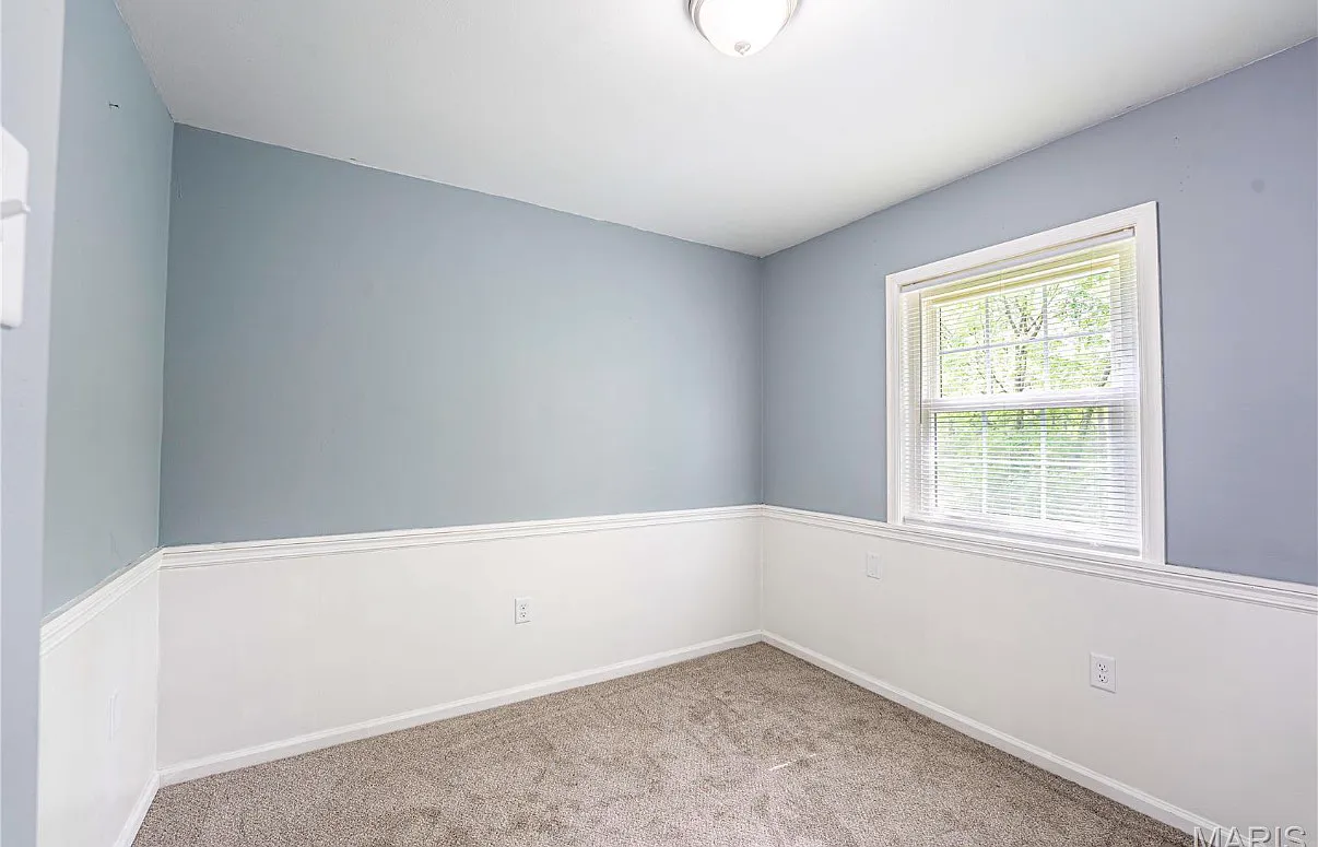 3 bed, 1410 sqft, $1,900 — Photo 1