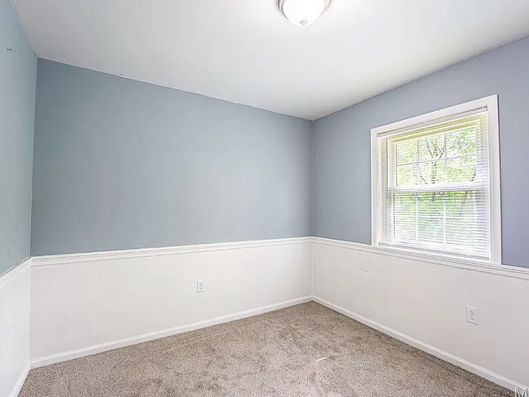 2525 Fox Hills Dr — Photo 1