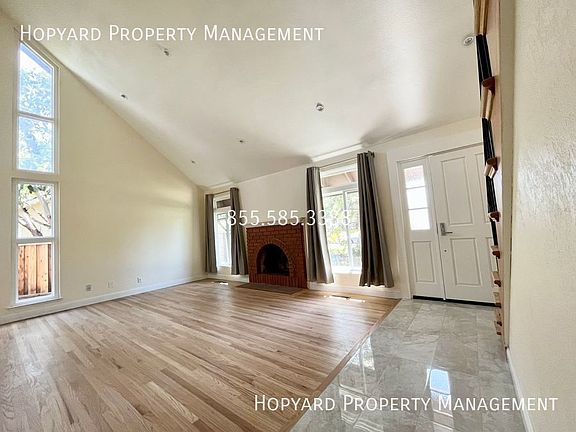 3rd image of 1073 Fuchsia Dr