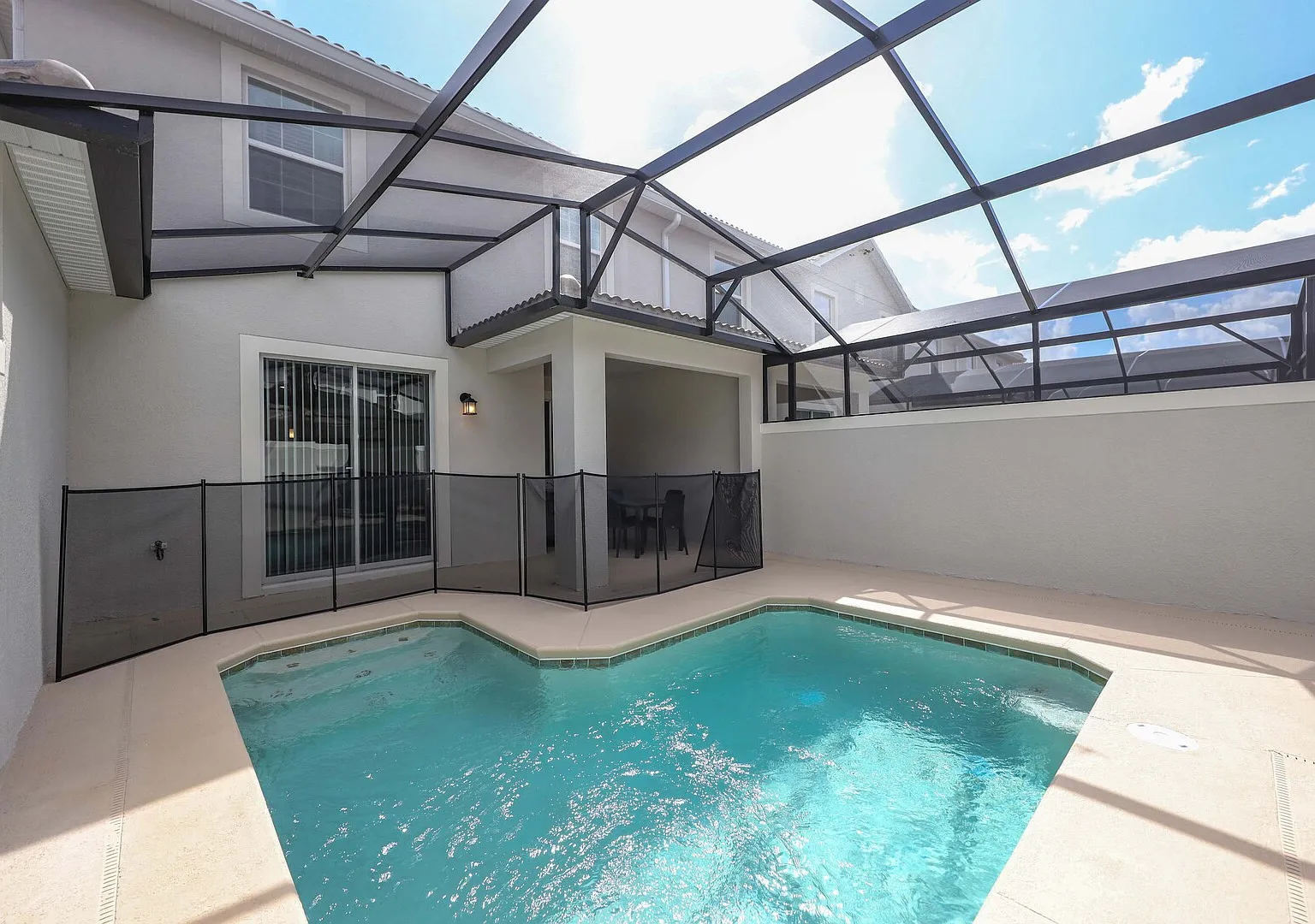 Perfect Storey Lake Home for Great Vacation — Photo 4