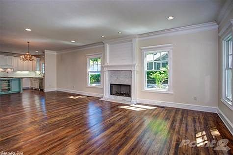 4th image of 2801 N University Ave