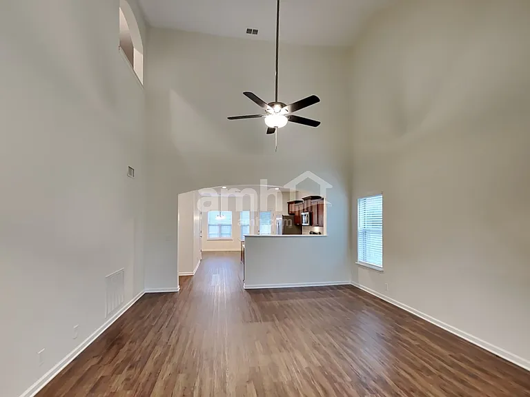 3331 Foxside Ln — Photo 6