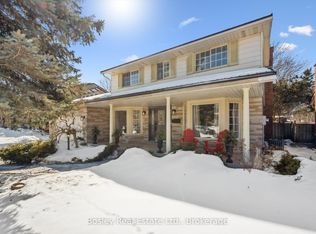 202 Dimson Ave, Guelph, ON N1G3C8