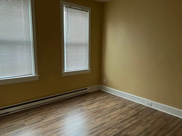 621 N Pitt St, Carlisle, PA 17013