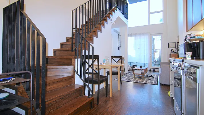 Rented by Nooklyn NYC LLC | media 18