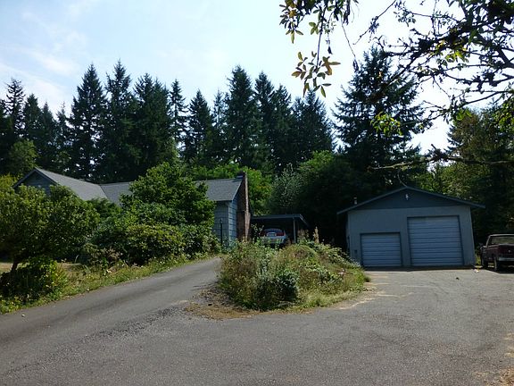 3rd image of 10120 Creviston Dr NW