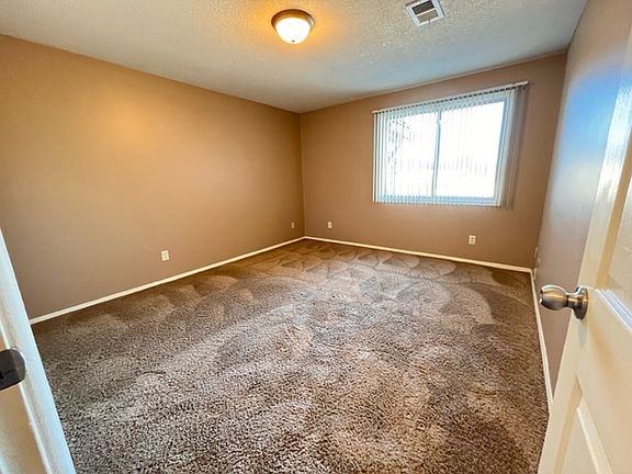 5th image of 2618 S 70th St #108