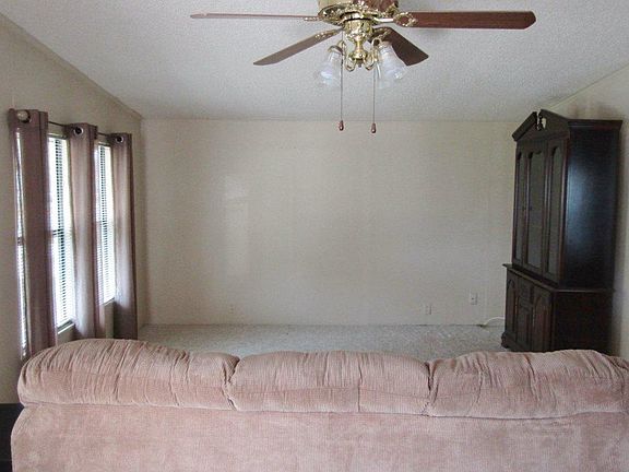 2nd image of 174 SE Pearl Ter