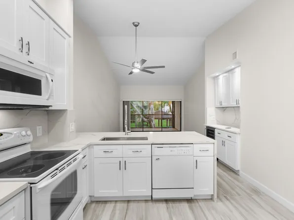 2217 SW 15 Street #240, Deerfield Beach, FL 33442