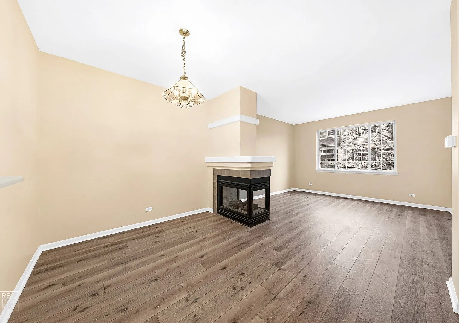 Three Bedroom Two Story Townhome — Photo 3