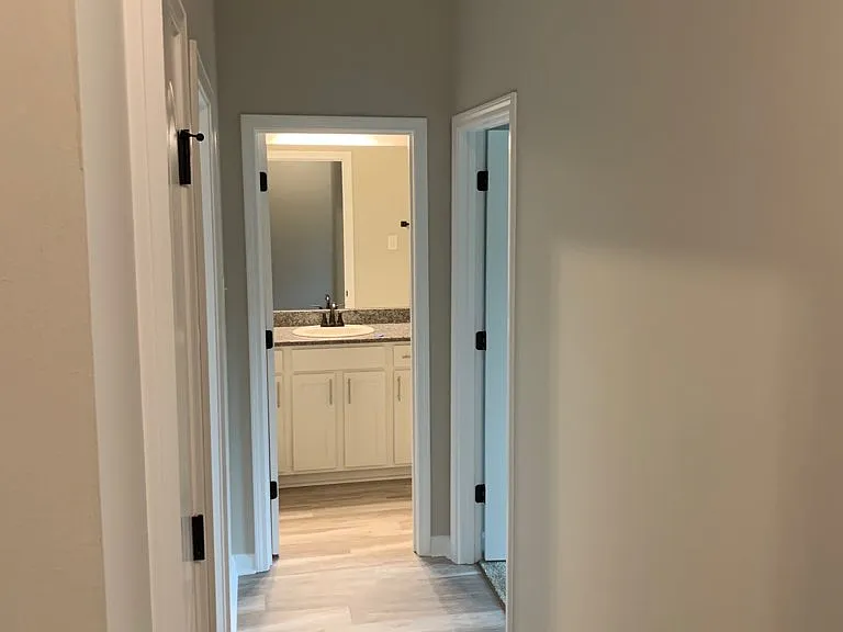 39051 Fairfield Dr — Photo 5