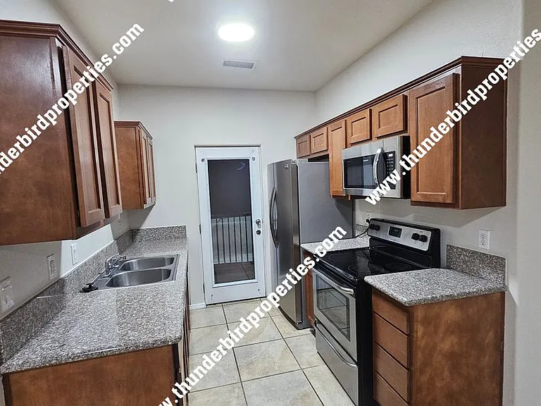 4322 4th St NW — Photo 3