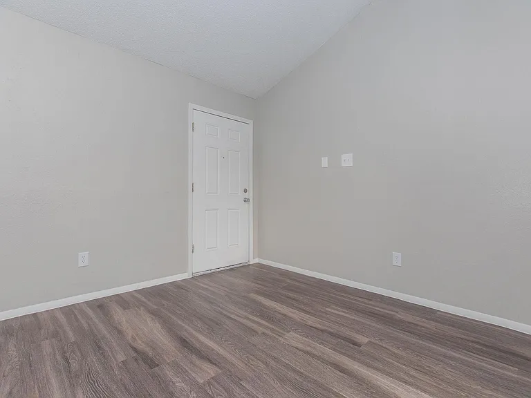 Arbor Trails Apartment Homes — Photo 21