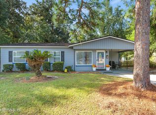 2504 Leonid Rd, Jacksonville, FL 32218