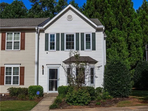 765 Crestwell Cir SW, Atlanta, GA 30331