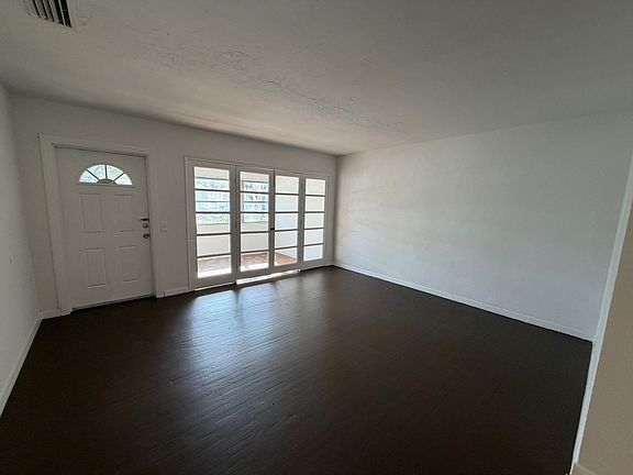 2nd image of 903 SW 15th Ave APT N