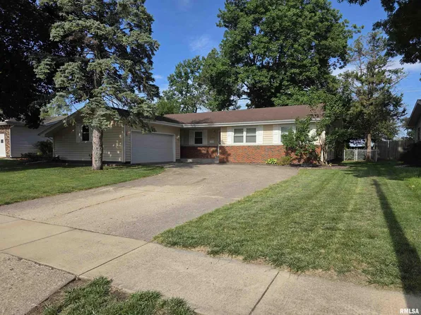 2609 Interlacken Dr, Springfield, IL 62704