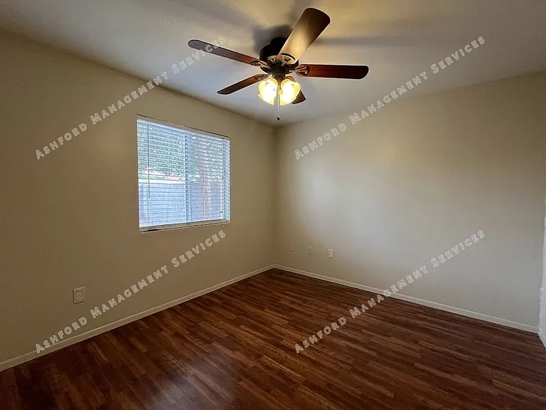 12229 N 48th Ave — Photo 19